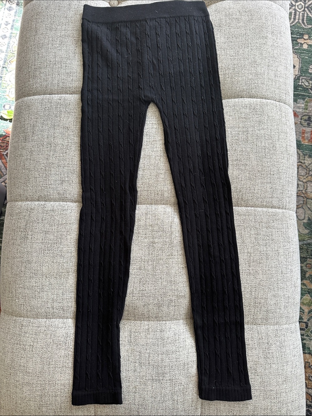 Black Cable-Knit Leggings with Slim Fit